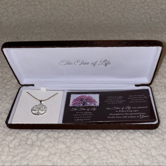 💕✨HP✨💕 Tree of Life necklace NIB - Picture 2 of 2